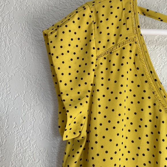 NWT Lily White Yellow Black Polka Dot Top Size L - Picture 3 of 6